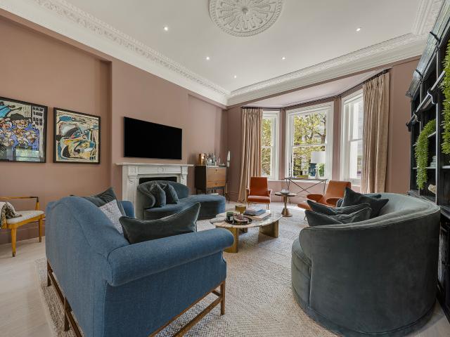 An Elegant Family Home in the Heart of Kensington