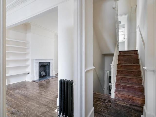 An elegant period home in the heart of the Arlington Conservation Area
