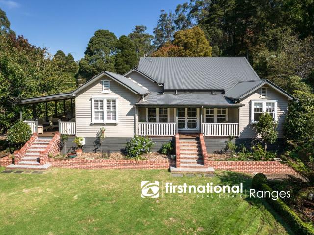 An elegant period home in the heart of the dandenong ranges
