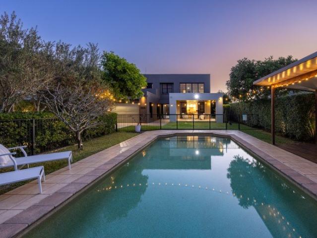 An Enchanting Private Estate on Exclusive Robina Island