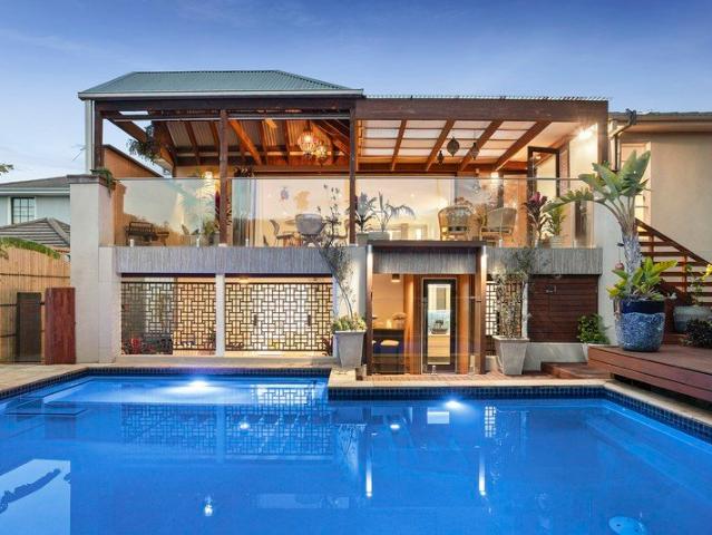 An entertainer's dream and family prize