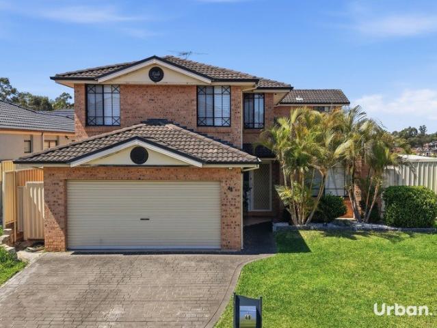 An Entertainer's Haven with Space for the Whole Family!