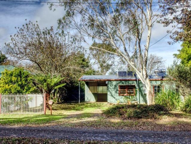 An Entry Level Opportunity in a Private Location Convenient to the Centre of Town