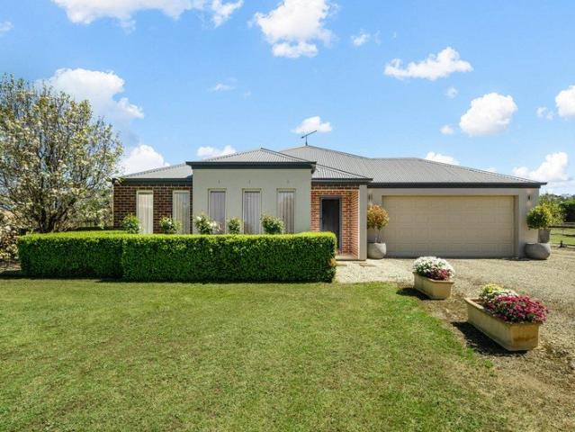 An Enviable Country Lifestyle Awaits
