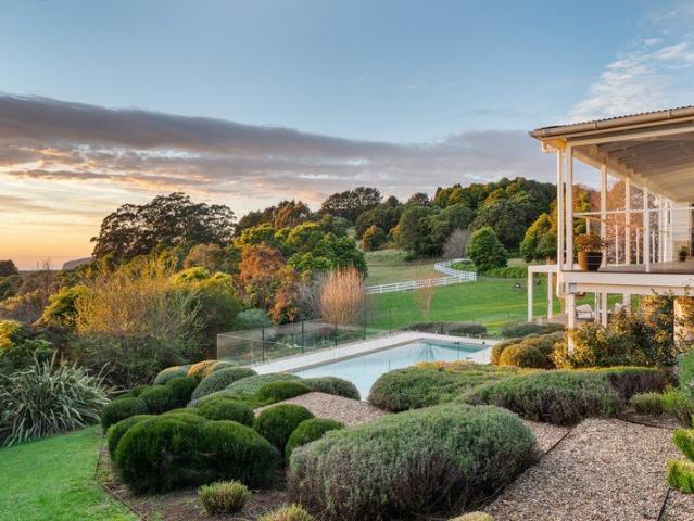An Escarpment Estate Shaped By Garden And Sky