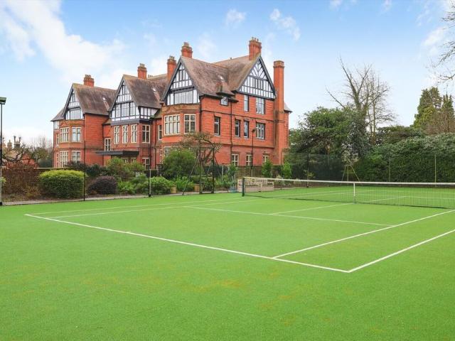 An exceptional 3 bed apartment set within the prestigious, Grade II listed Hatchford Manor, nestled in 11 acres of private parkland featuring beautifully maintained formal gardens and tennis courts