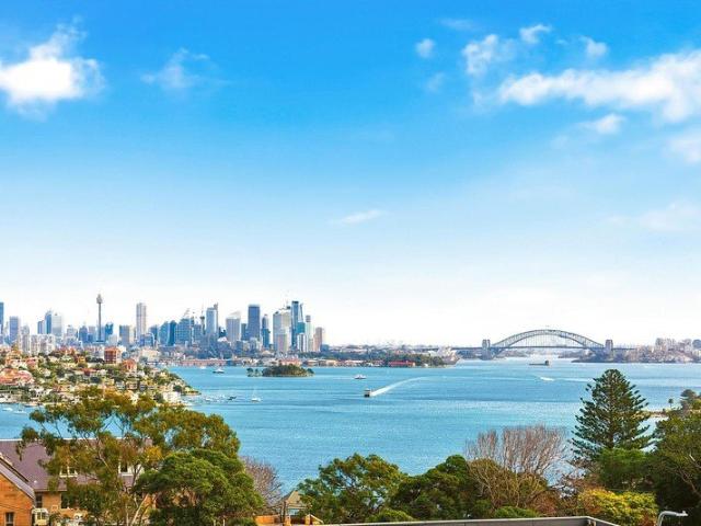 An Exceptional Vaucluse Residence with Sweeping Harbour Views