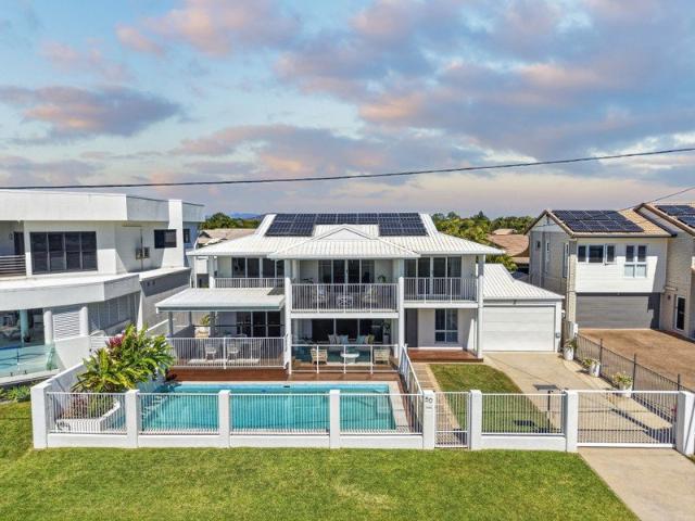 An Exceptional Coastal Residence in an Enviable Setting