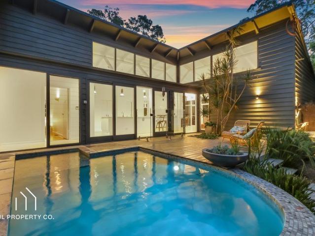 An Exceptional Coastal Sanctuary in the Heart of Pearl Beach