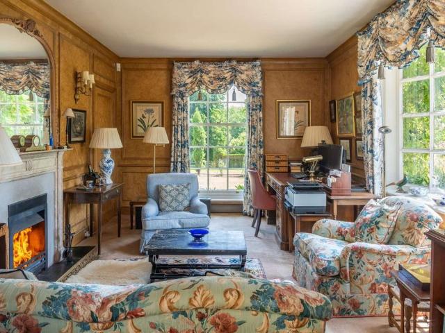 An exceptional country estate with a 16th century farmhouse, ancillary accommodation, extensive outbuildings and rolling farmland in a private West Berkshire setting