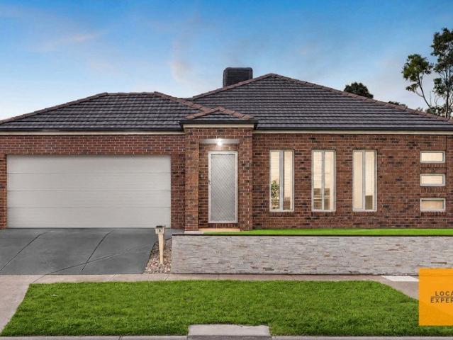 An Exceptional Family Opportunity on a Spacious 646m² Allotment!