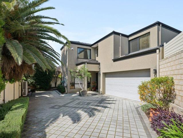 An Exceptional Family Residence in Somerville Estate