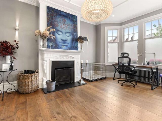 An exceptional five bedroom house well positioned for Clapham Common and Clapham South stations