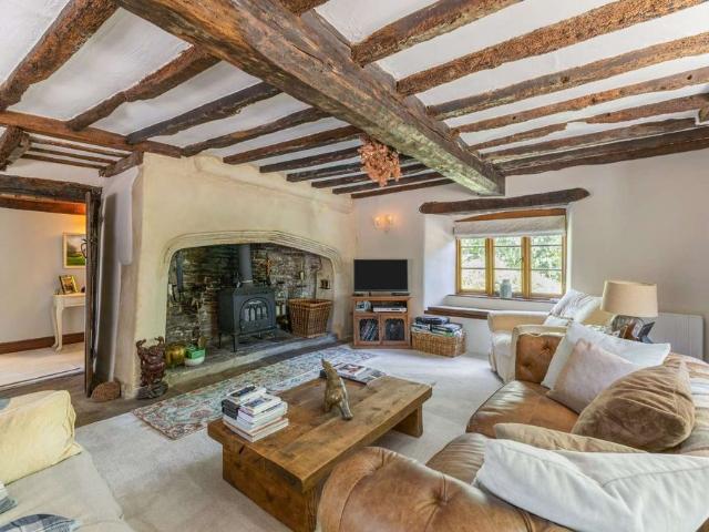 An exceptional Grade II listed country estate dating back to c.1632, offering over 6,200 sq ft of beautifully presented accommodation across the principal residence, a superb self contained