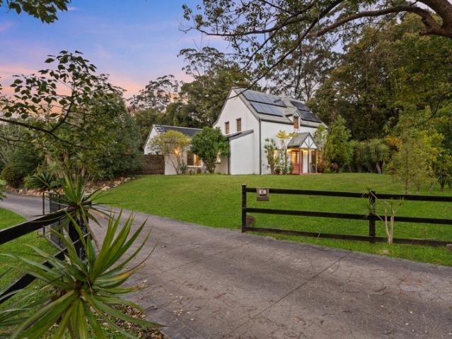 An Exceptional Lifestyle Property in Prestigious Holgate!