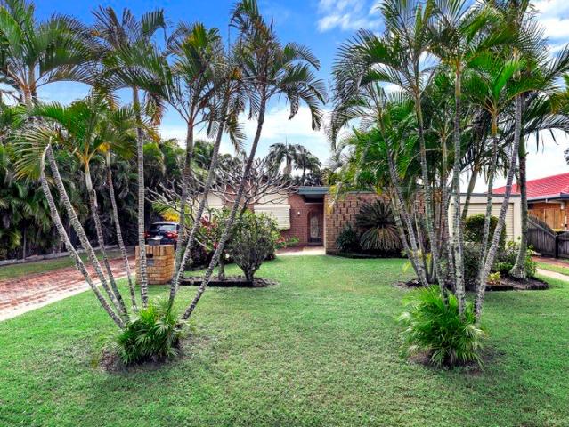 An Exceptional Opportunity in One of Urangan's Most Convenient Locations