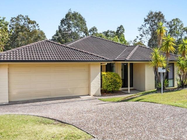 AN EXCEPTIONAL OPPORTUNITY OFFERING SPACE FOR THE WHOLE FAMILY
