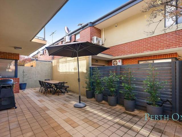 An Exceptional Residence in the Heart of Attadale !
