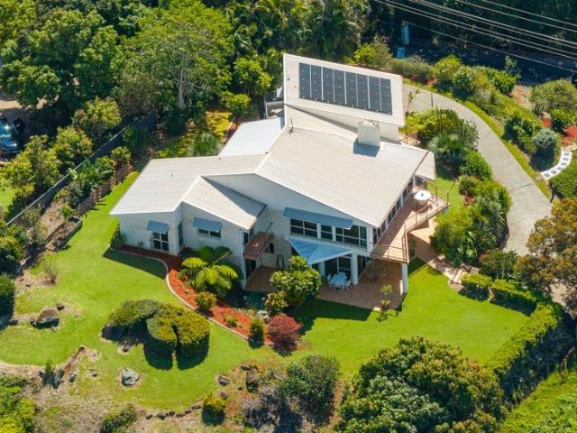 An Exceptional Residence with Gold Coast to Byron Bay Views