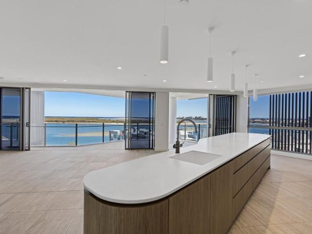 An Exceptional Residence with Panoramic Coastal Views