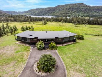An Exceptional Riverfront Estate of 38 Acres With Rare Beauty and Versatility