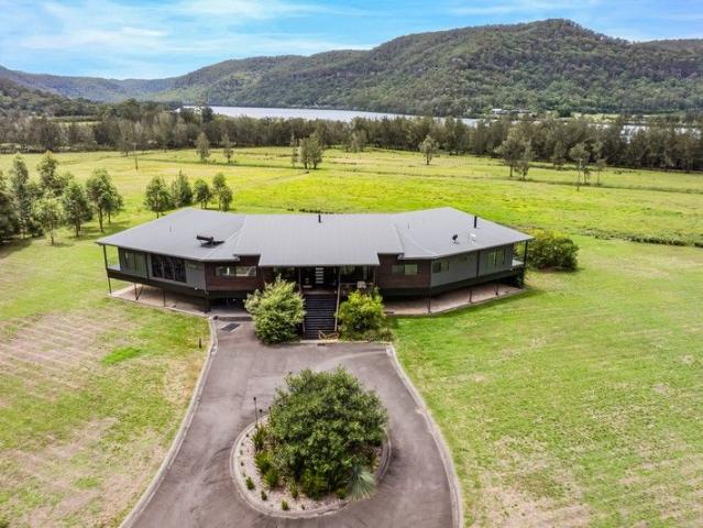 Two Modern Houses with Hawkesbury River Frontage