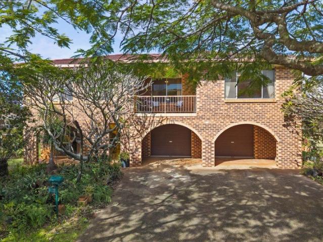 BIG HOME, BIG BLOCK, IMPROVE AND ADD VALUE $$$