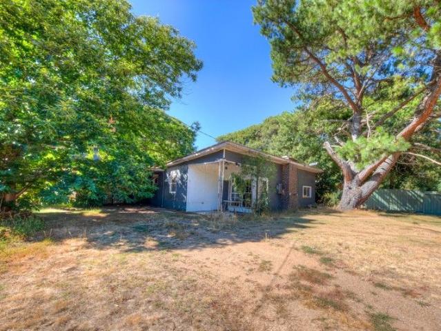 An Exciting Opportunity in a Tightly Held Location