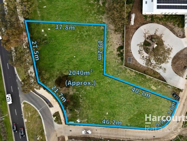 An Exclusive 2,040m² Opportunity in Greenvale's Premier Estate!