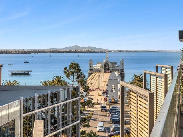 An Exclusive Waterfront Address, A Lifestyle Beyond Compare