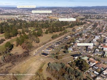 Land for sale in Newnham