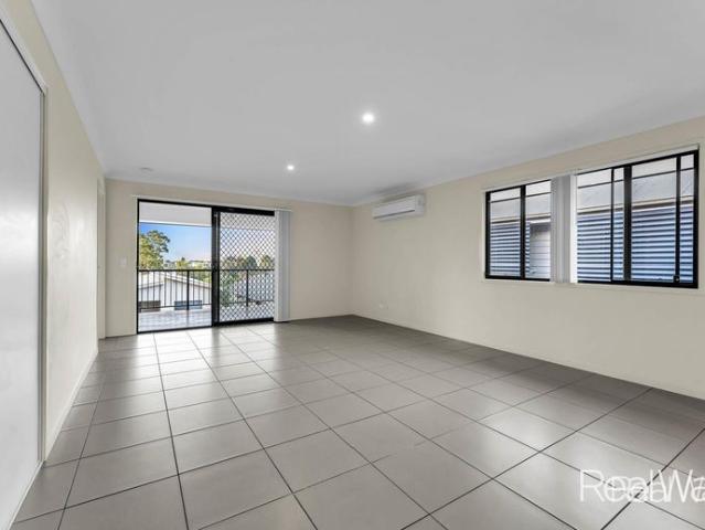 An Exquisite Blend of Modern Family Living, Practical Design and Location!