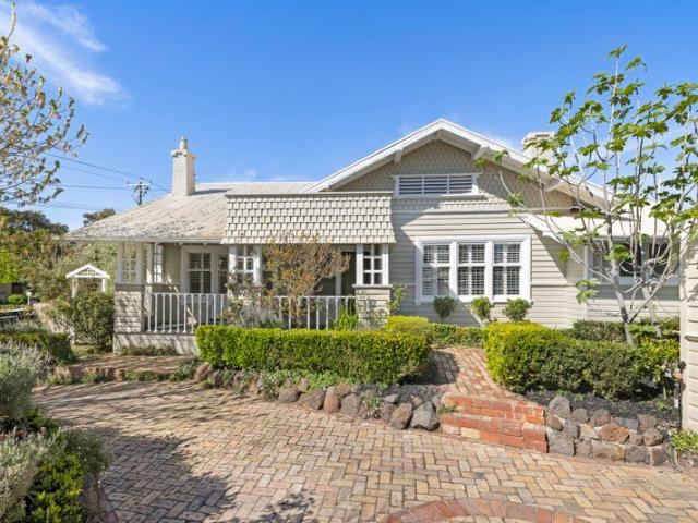 An Exquisite Home Amongst Glorious Gardens
