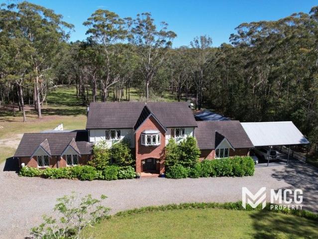 An Exquisite Tudor Family Estate Minutes from the White Sands of Jervis Bay