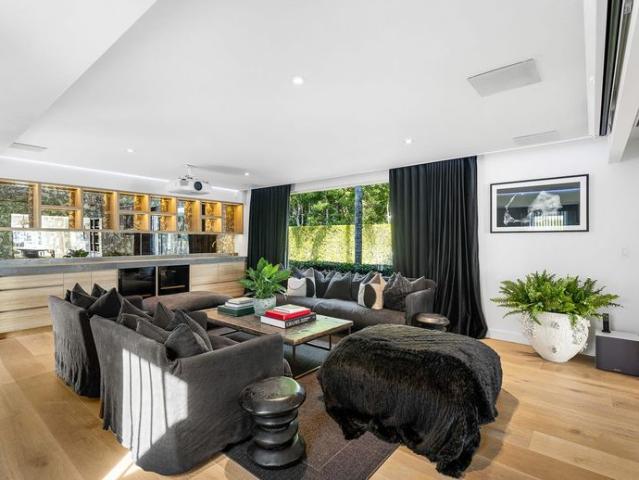 An Extraordinary Noosa Waters Residence
