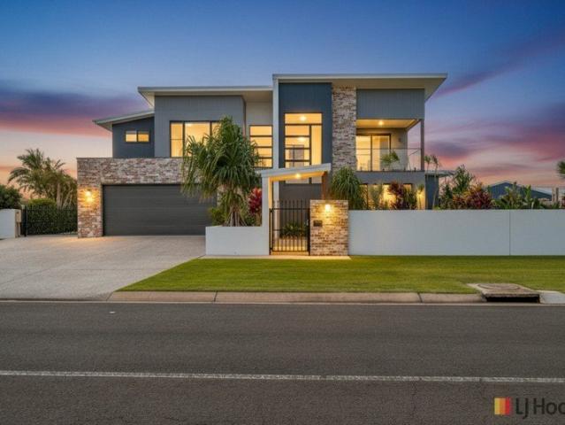 AN EXTRAORDINARY COASTAL ESTATE