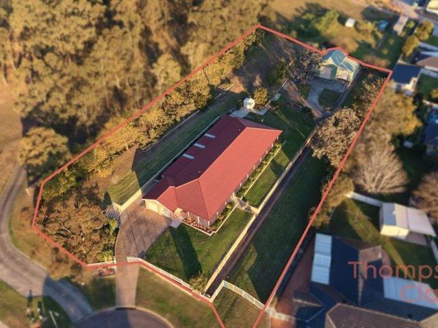 AN EXTRAORDINARY FAMILY HOME WITH SPACE, VERSATILITY & A DREAM SHED!