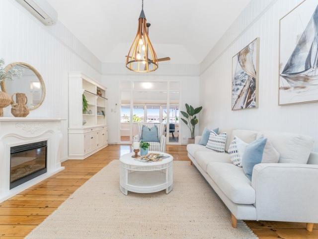 An Extraordinary Queenslander. An Exceptional West End Opportunity