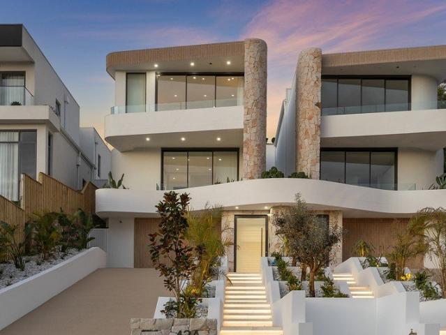 An Extraordinary Statement of Ultra Luxury Living