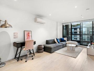 An Extremely Rare 76m2 One Bedroom Apartment!