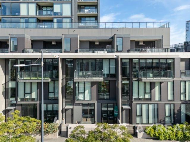 An Icon Of Absolute Waterfront Prestige Four Levels Of Uncompromised Luxury with Secure Investment Appeal