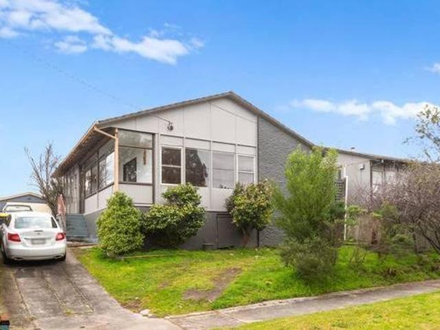 An Ideal Blank Canvas On 581m2 Approx