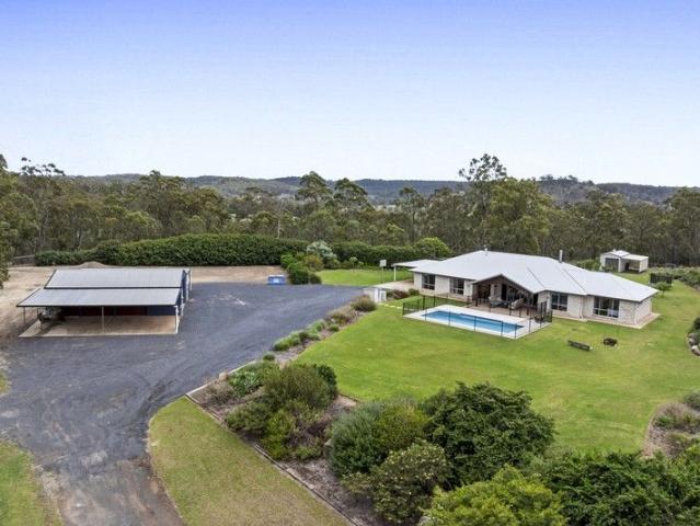 An Immaculate Lifestyle Estate on 56 Acres