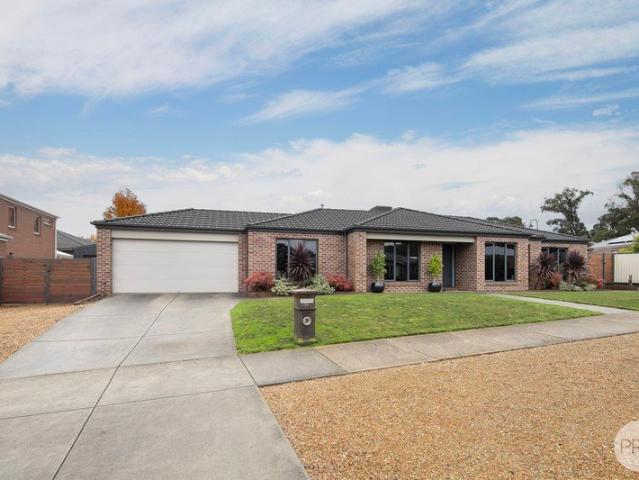 An Immaculate Parkside Residence With Space, Style & Lifestyle Appeal