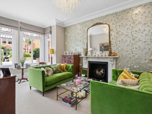 An impressive detached residence combining elegant period character with extensive contemporary family accommodation