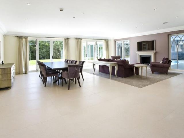 An impressive family home set within the prestigious Wentworth Estate available to let