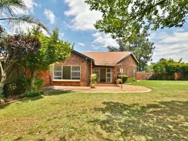 an incredible simplex in brackendown.