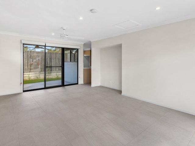 AN INVITING FAMILY HOME!