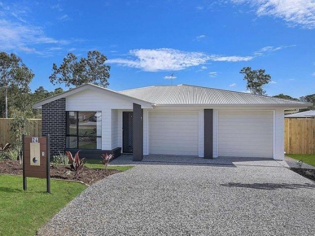 AN INVITING FAMILY HOME!