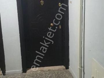 Anıl Emlaktan Atatürk Caddesinde Arakat 2+1 Satılık Daire